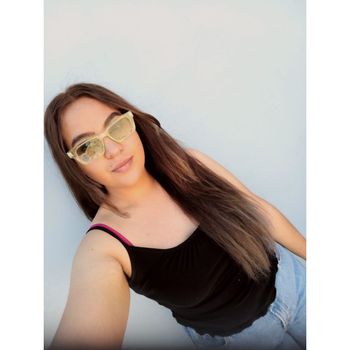 Zuri collen