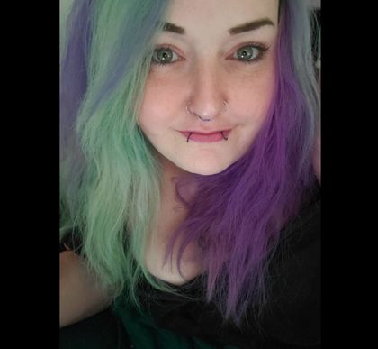 rosesnriots OnlyFans picture