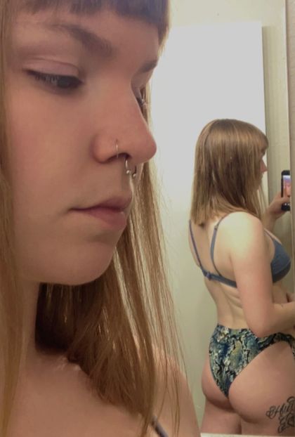 skillfulscarlet OnlyFans picture