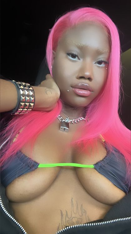 sirtrinie OnlyFans picture