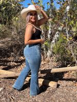 lizzzzzzysmoothlight OnlyFans - Free Trial - Photos - Socials ...