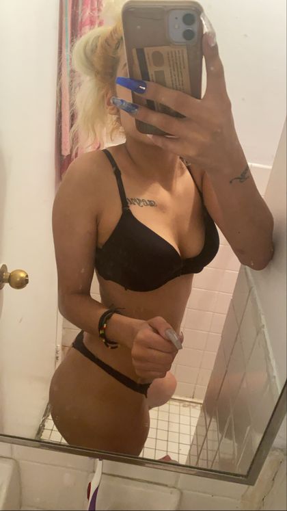 violetbabyy23 OnlyFans picture
