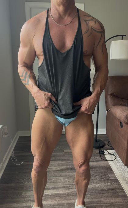 capt_thicc OnlyFans picture