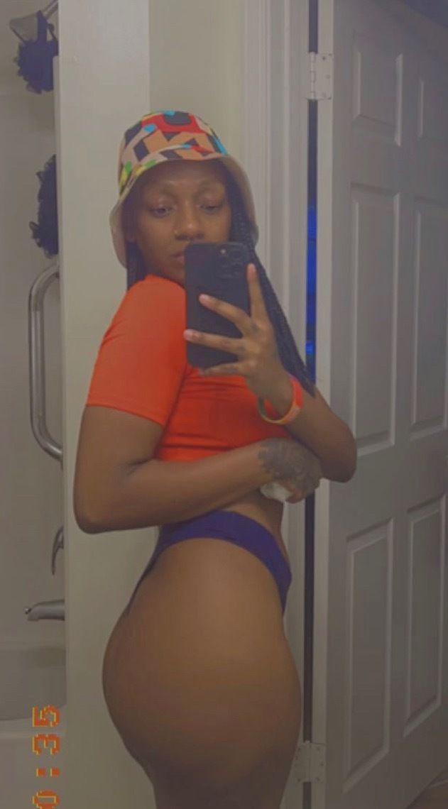 lesbianfreakk OnlyFans profile picture