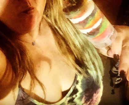izzybee26 OnlyFans picture