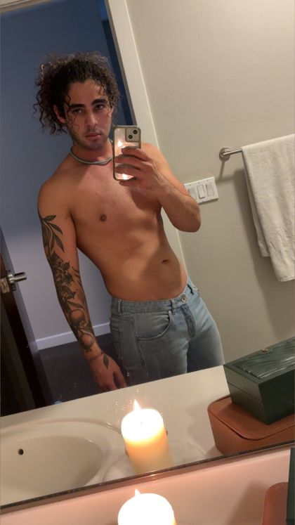 u72850113 OnlyFans picture