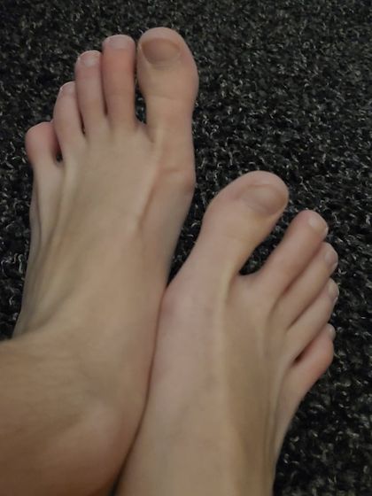 yourhotfeetseller OnlyFans picture