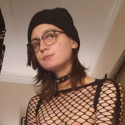 enbyboiwife OnlyFans picture