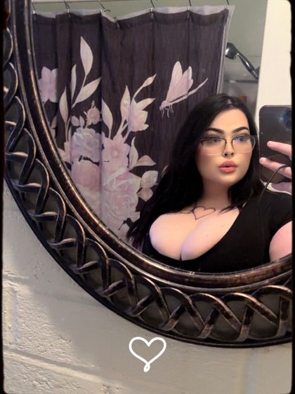 tattedbarbieeex OnlyFans picture