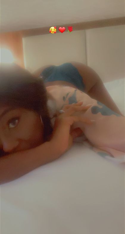 june.moon OnlyFans picture