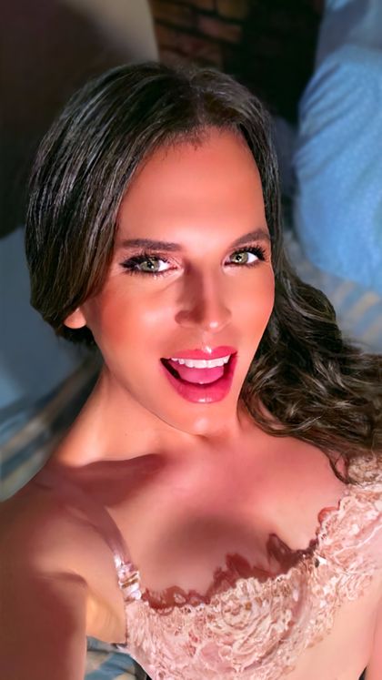 alymts OnlyFans picture