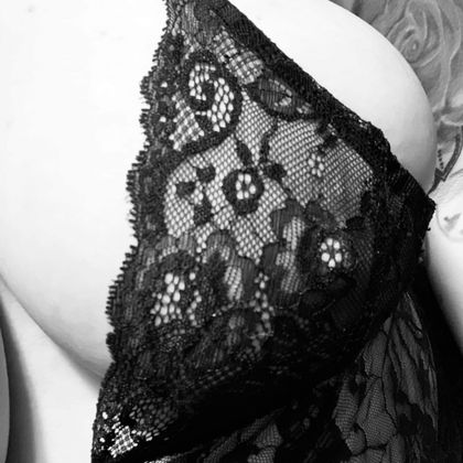 xxxmrandmrsaltariaxxx OnlyFans picture