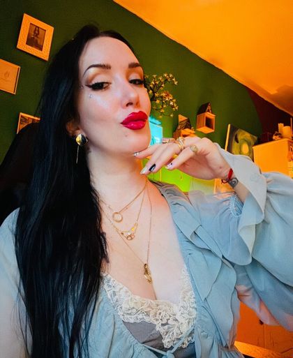 gloriavonthee OnlyFans picture