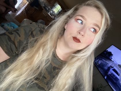 Best Hot Lindsey_love OnlyFans Accounts | FansMetrics.com