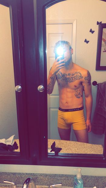 u180057722 OnlyFans profile picture