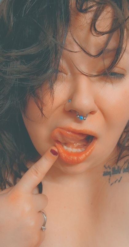singedwings OnlyFans picture