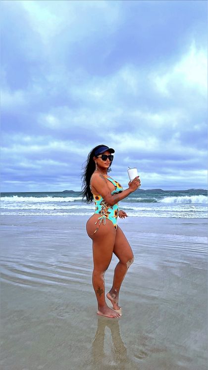 karolsallesofc OnlyFans picture