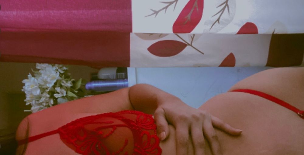 roses.are.rosi OnlyFans profile picture