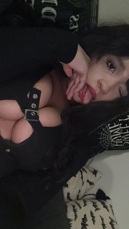 dollyindecay OnlyFans picture