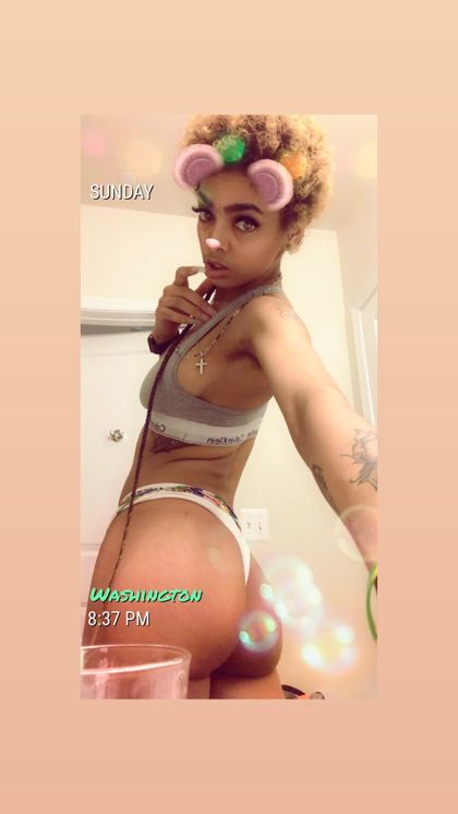 nudistqueen OnlyFans picture