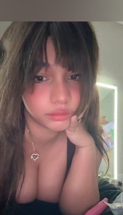 strawbunnzie OnlyFans picture