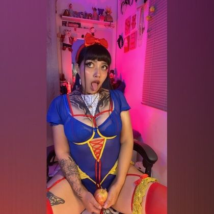 its_miss_cherry OnlyFans picture