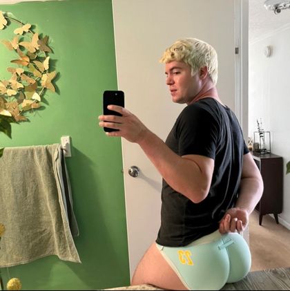last_honeymoon_ OnlyFans picture