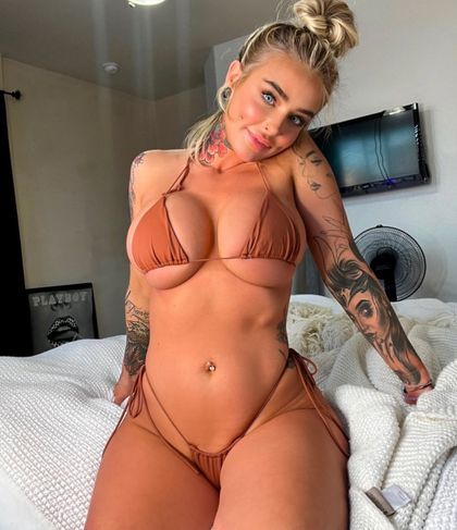 @ashleywolfx