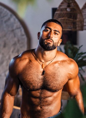 elyassorari OnlyFans profile picture