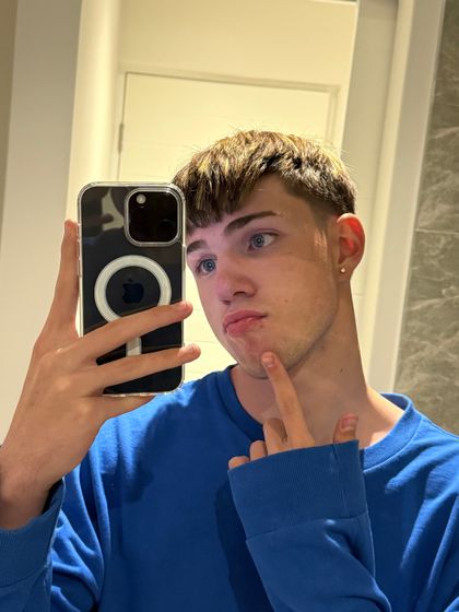 adr1en OnlyFans picture