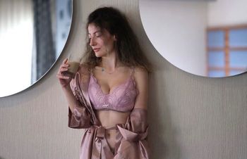 loli.angela OnlyFans - Free Trial - Photos - Socials | FansMetrics.com