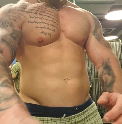 dirkdiggler030 OnlyFans picture