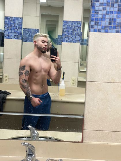 camiloroyalee OnlyFans picture