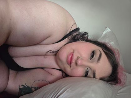 rikkicurve OnlyFans picture