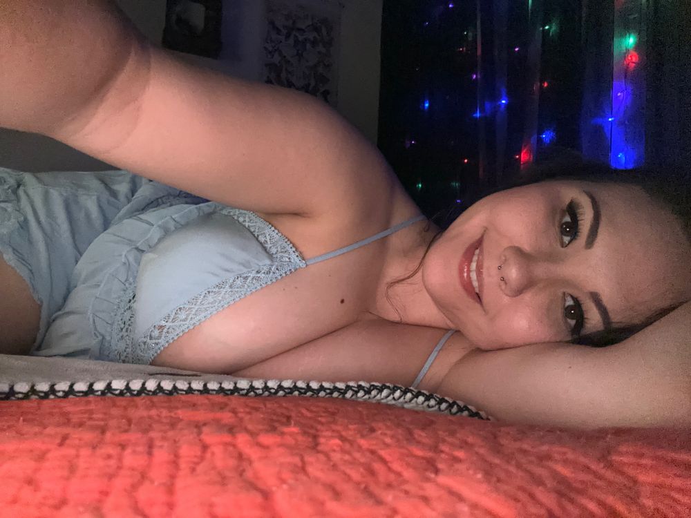 lovelylilybones OnlyFans profile picture