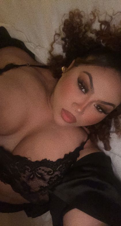 kinkysantanna OnlyFans picture