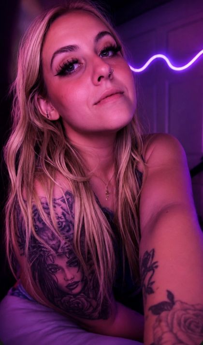 alienbarbiee OnlyFans picture