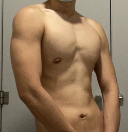 louisli96 OnlyFans picture