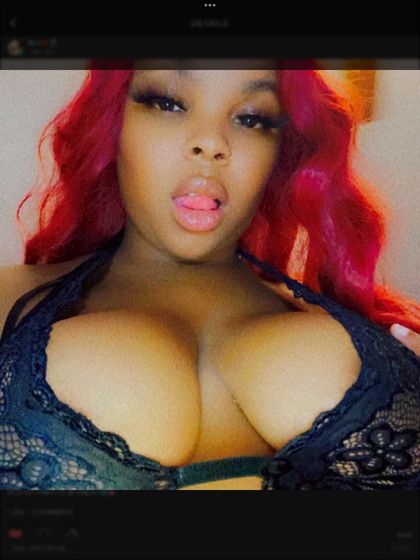 lavishary OnlyFans picture
