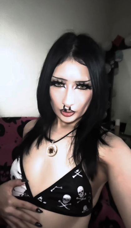 strangevampyrlove OnlyFans picture