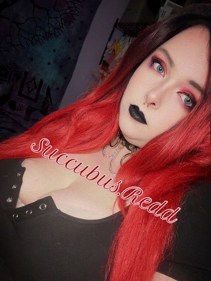 succubus.redd OnlyFans picture