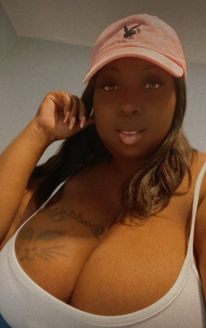 top_heavy_heffa OnlyFans picture