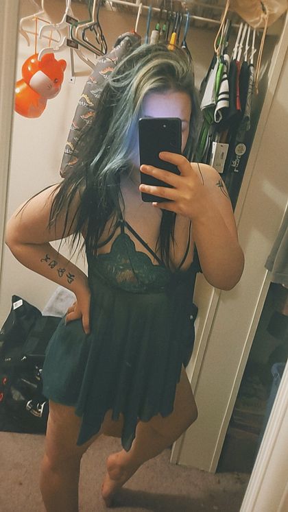 sleeplybrat OnlyFans picture