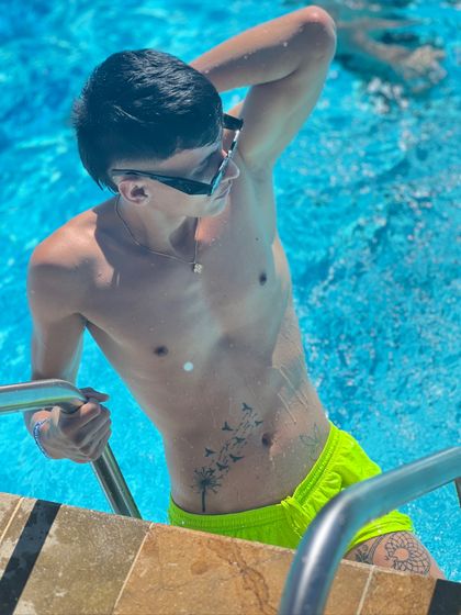 adrianhot20201 OnlyFans picture