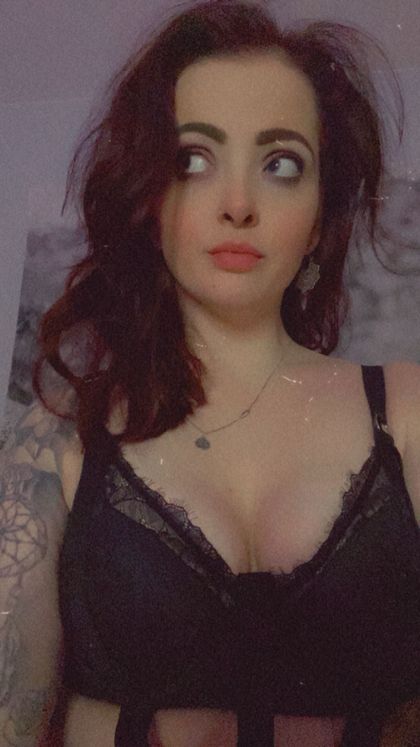 lilredrowan OnlyFans picture