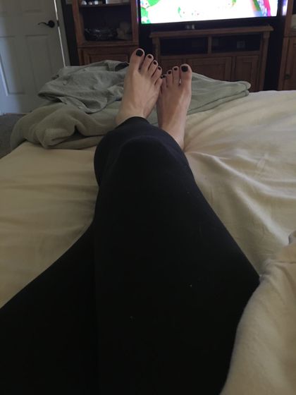 tiptoes1010 OnlyFans picture