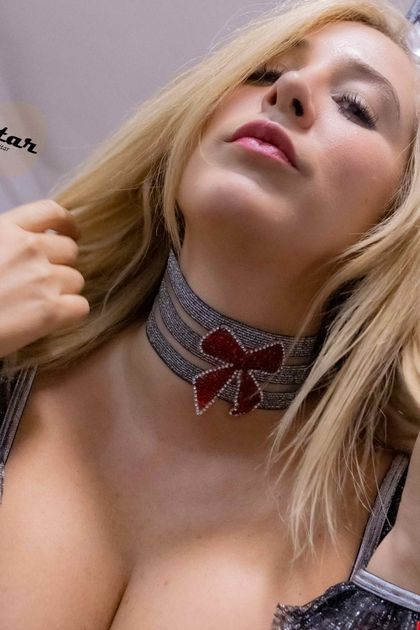 blondeguitar OnlyFans picture
