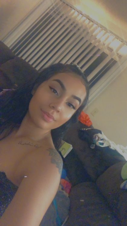 lena.v OnlyFans picture