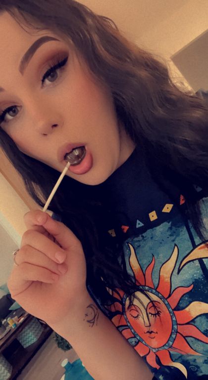julierayannn OnlyFans picture