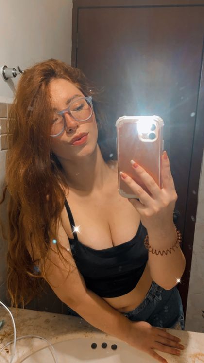 honeyxeyes OnlyFans picture